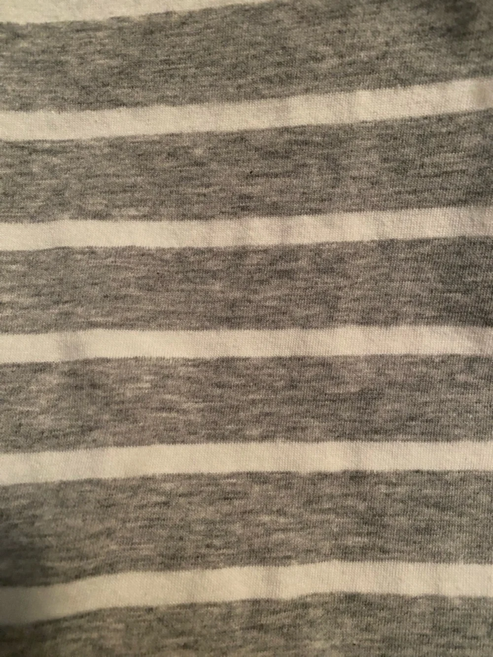 Jones New York Gray & White Striped V-Neck Sleeveless Top - Picture 4 of 4